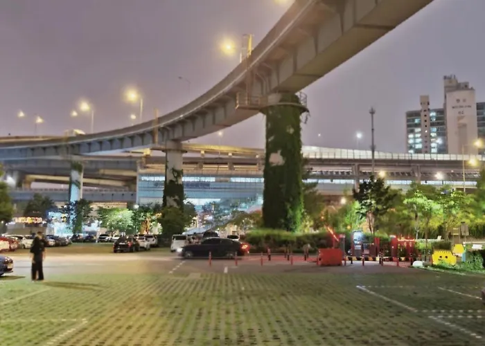 Airportbus3min #hotplace #konkukuniversity #seongsu #ttukseomhangang #seoulforest #smtown Pousada *